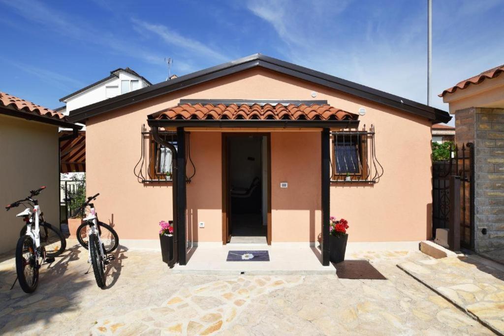 Deluxe Apartment Nono- Anex Building Poreč Eksteriør billede